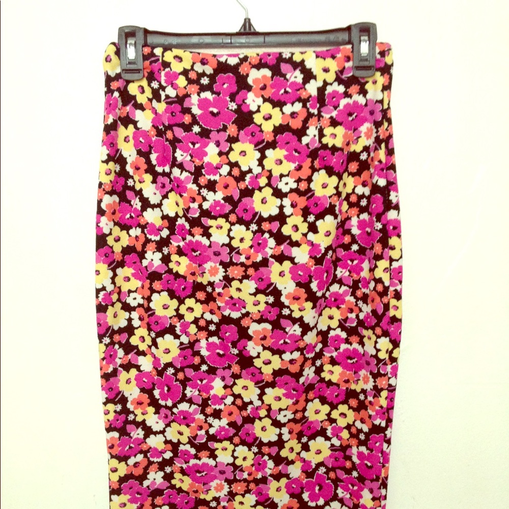 Women skirt